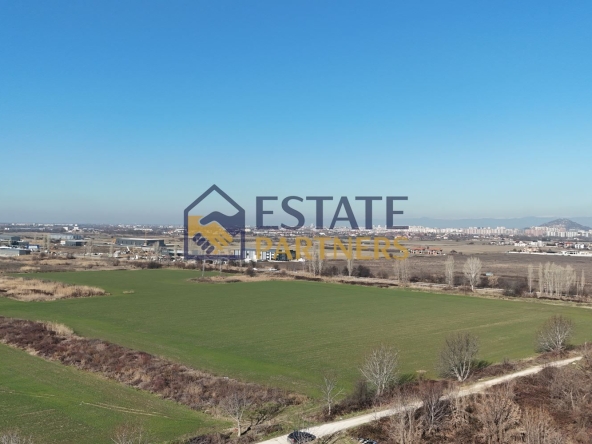 Парцел в Пловдив, Индустриална зона - Юг - 20750 кв.м за 38 €/кв.м - Снимка #1