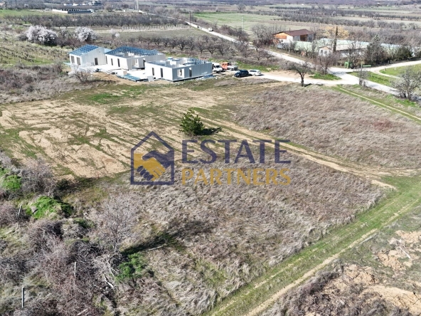 Парцел в с. Брестник, Област Пловдив - 624 кв.м за 49 €/кв.м - Снимка #1