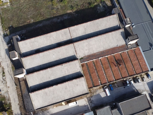 Промишлена сграда в Севлиево - 4345 кв.м за 42 €/кв.м - Снимка #1