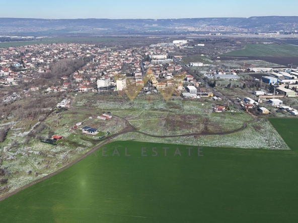 Парцел в с. Тополи, Област Варна - 11877 кв.м за 17 €/кв.м - Снимка #1