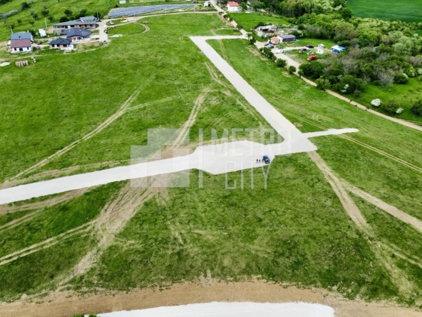 Парцел в с. Хераково, Област София-област - 636 кв.м за 85 €/кв.м - Снимка #1