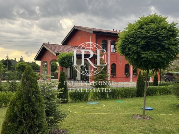 Къща в с. Неофит Рилски, Област Варна - 255 кв.м за 2400 €/кв.м - Снимка #1