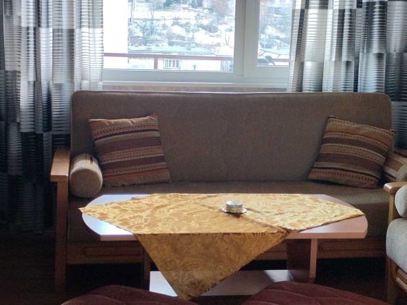 Дава се под наем Двустаен апартамент в Хасково, Училищни - 58 кв.м за 204 € - Снимка #1