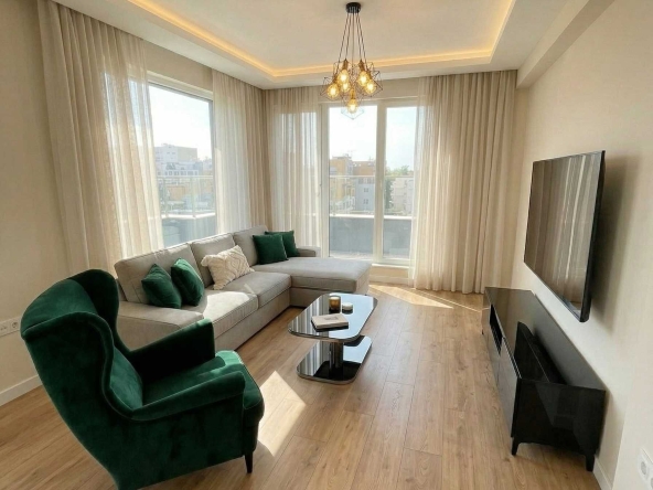 Двустаен апартамент в Пловдив, Гагарин - 72 кв.м за 617 €/кв.м - Снимка #1