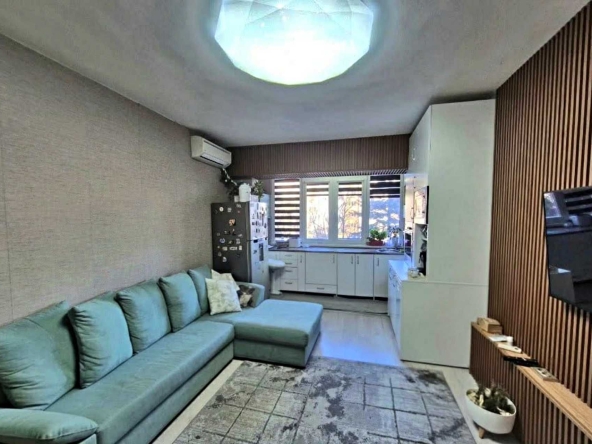 Тристаен апартамент в София, Бъкстон - 65 кв.м за 1333 €/кв.м - Снимка #1