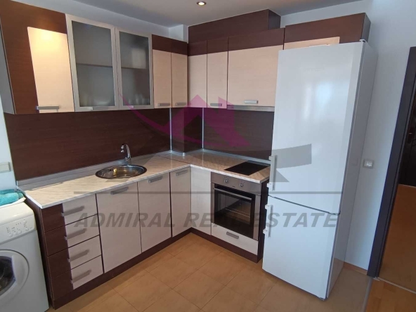 Дава се под наем Тристаен апартамент в Варна, м-т Траката - 104 кв.м за 700 € - Снимка #1