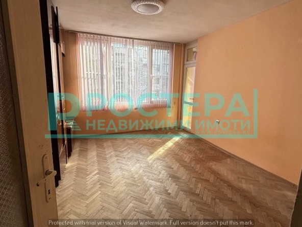 Двустаен апартамент в Търговище, Център - 60 кв.м за 761 €/кв.м - Снимка #1