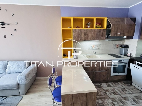 Дава се под наем Двустаен апартамент в Бургас, Изгрев - 56 кв.м за 523.26 € - Снимка #1