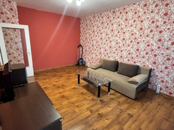 Дава се под наем Двустаен апартамент в София, Люлин 9 - 48 кв.м за 447.78 € - Снимка #1