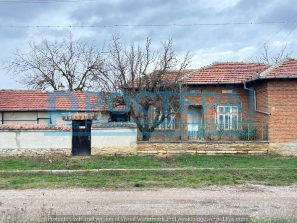 Къща в Търговище, Център - 160 кв.м за 270 €/кв.м - Снимка #1