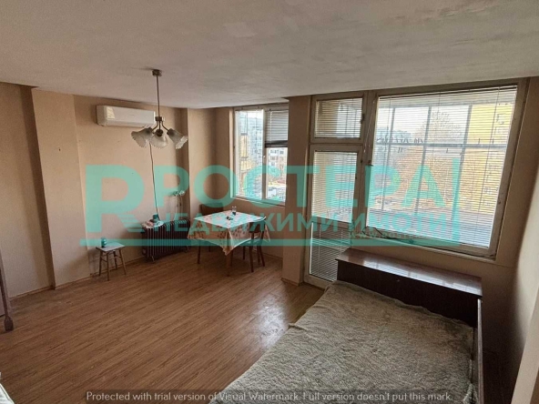 Двустаен апартамент в Търговище, Център - 65 кв.м за 1322 €/кв.м - Снимка #1