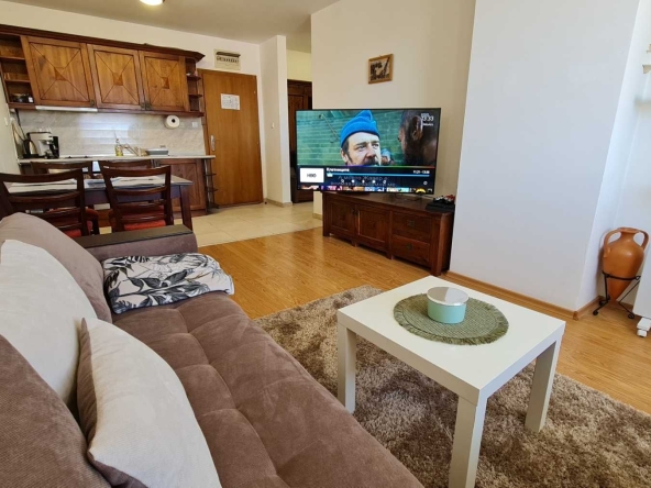 Дава се под наем Двустаен апартамент в София, Дианабад - 65 кв.м за 33.15 € - Снимка #1