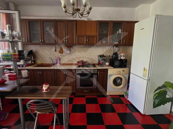 Тристаен апартамент в Пещера - 116 кв.м за 845 €/кв.м - Снимка #1