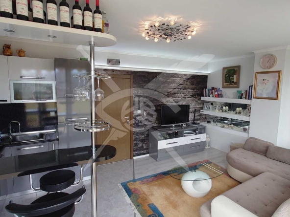 Двустаен апартамент в к.к. Слънчев бряг - 90 кв.м за 646 €/кв.м - Снимка #1