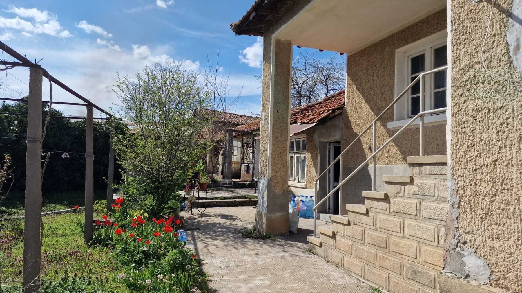 Къща в с. Методиево, Област Шумен - 80 кв.м за 375 €/кв.м - Снимка #1
