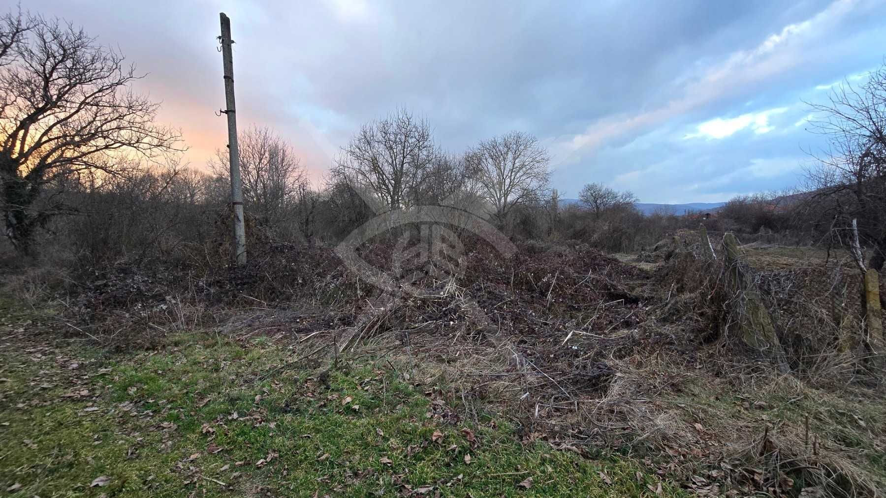 Парцел в с. Златосел, Област Пловдив - 807 кв.м за 40 €/кв.м - Снимка #1