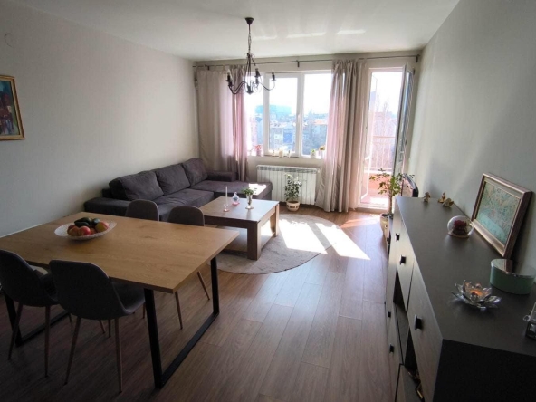 Дава се под наем Тристаен апартамент в София, Сухата река - 96 кв.м за 800 € - Снимка #1