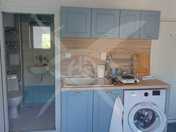 Дава се под наем Едностаен апартамент в Варна, Нептун - 18 кв.м за 250 € - Снимка #1