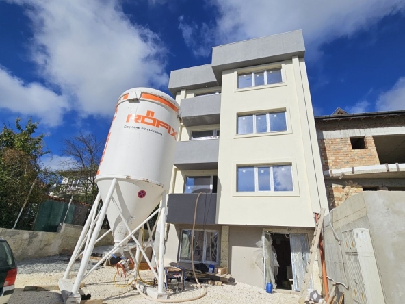 Тристаен апартамент в Варна, м-т Кочмар - 53 кв.м за 1661 €/кв.м - Снимка #1