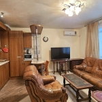 Дава се под наем Тристаен апартамент в Варна, Център - 100 кв.м за 611.49 € - Снимка #1