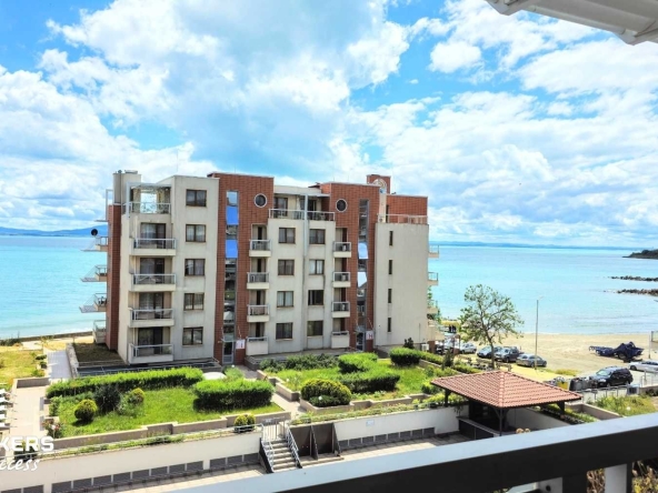 Двустаен апартамент в Поморие - 69 кв.м за 1347 €/кв.м - Снимка #1