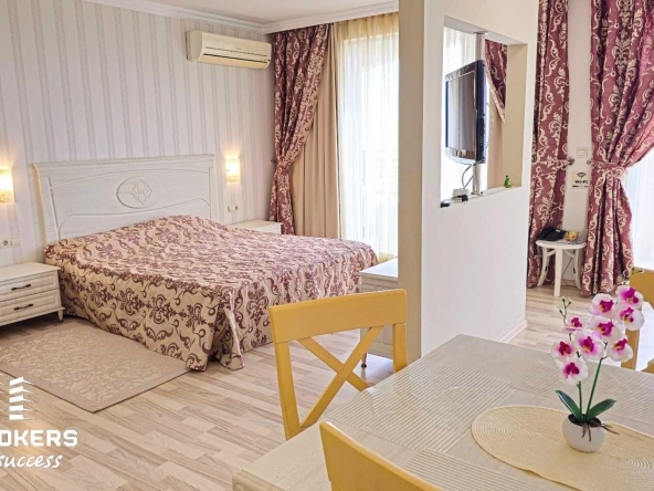 Едностаен апартамент в Поморие - 77 кв.м за 2046 €/кв.м - Снимка #1