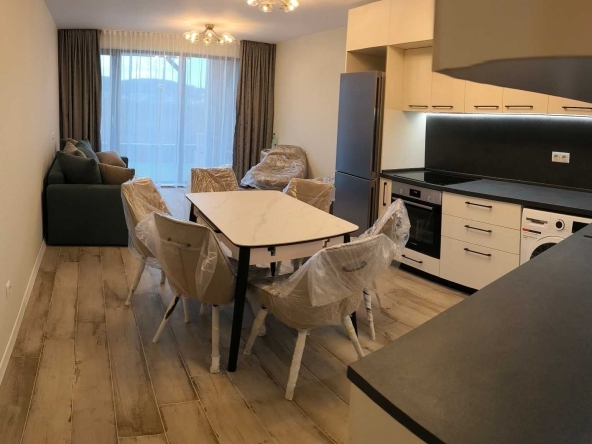 Тристаен апартамент в к.к. Св.Св. Константин и Елена - 76 кв.м за 3277 €/кв.м - Снимка #1