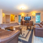 Дава се под наем Къща в София, в.з. Малинова долина - 375 кв.м за 1650 € - Снимка #1