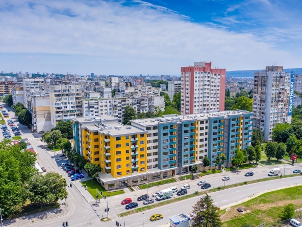 Дава се под наем Гараж / Паркомясто в Варна, Младост 2 - 15 кв.м за 79.56 € - Снимка #1