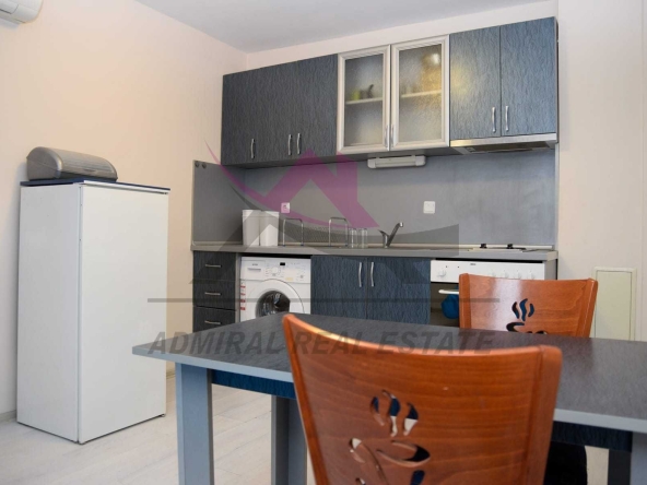 Дава се под наем Двустаен апартамент в Варна, Левски - 60 кв.м за 378.93 € - Снимка #1