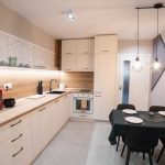 Дава се под наем Двустаен апартамент в Бургас, Възраждане - 65 кв.м за 255 € - Снимка #1