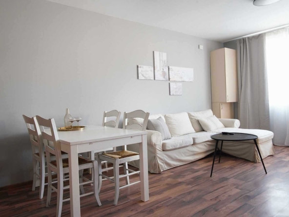 Дава се под наем Двустаен апартамент в София, Младост 4 - 76 кв.м за 850 € - Снимка #1