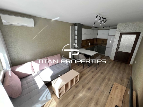 Дава се под наем Двустаен апартамент в Варна, Колхозен пазар - 65 кв.м за 600 € - Снимка #1