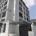 Тристаен апартамент в София, Оборище - 162 кв.м за 3813 €/кв.м - Снимка #1