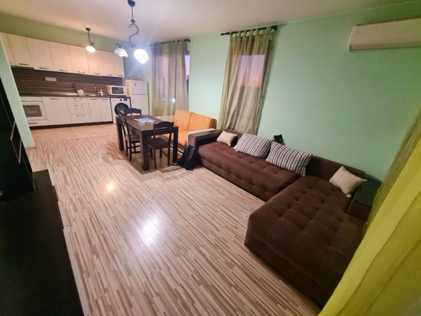 Дава се под наем Тристаен апартамент в Бургас, Славейков - 102 кв.м за 408 € - Снимка #1