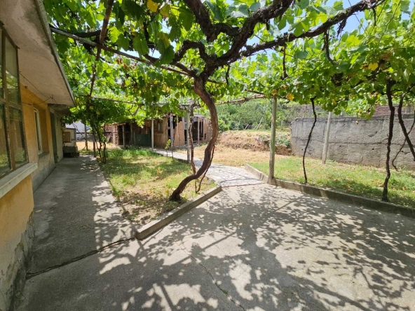 Къща в Велинград - 150 кв.м за 408 €/кв.м - Снимка #1