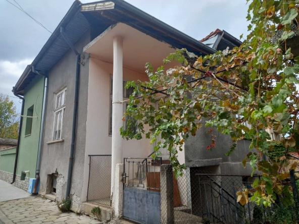 Къща в Кюстендил, Колуша - 25 кв.м за 1980 €/кв.м - Снимка #1