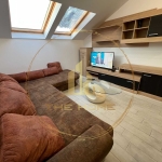 Дава се под наем Двустаен апартамент в Варна, Колхозен пазар - 75 кв.м за 450 € - Снимка #1