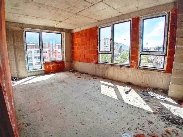 Тристаен апартамент в София, Малинова долина - 85 кв.м за 2003 €/кв.м - Снимка #1