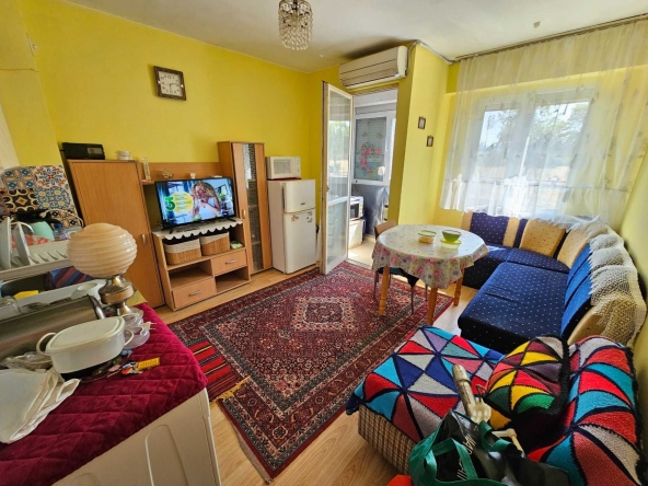 Дава се под наем Двустаен апартамент в Велинград - 60 кв.м за 229.5 € - Снимка #1