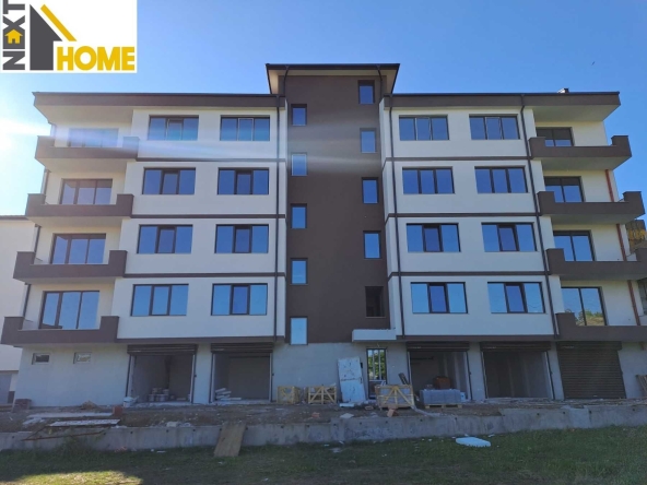 Тристаен апартамент в Асеновград - 105 кв.м за 842 €/кв.м - Снимка #1