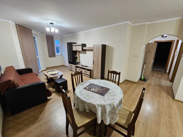 Дава се под наем Двустаен апартамент в Велинград - 80 кв.м за 255 € - Снимка #1