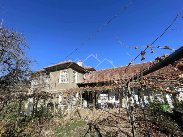 Къща в с. Присово, Област Велико Търново - 85 кв.м за 1624 €/кв.м - Снимка #1