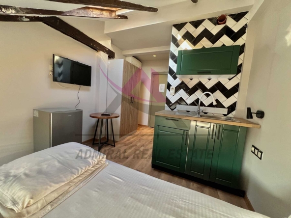 Дава се под наем Едностаен апартамент в Варна, Център - 30 кв.м за 475 € - Снимка #1