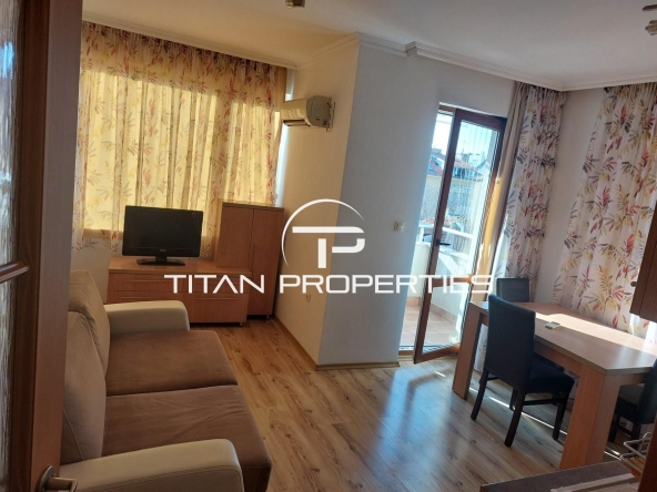 Дава се под наем Двустаен апартамент в Бургас, Център - 55 кв.м за 408 € - Снимка #1