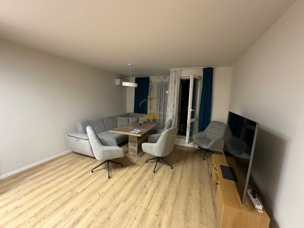 Тристаен апартамент в Перник, Изток - 104 кв.м за 1650 €/кв.м - Снимка #1