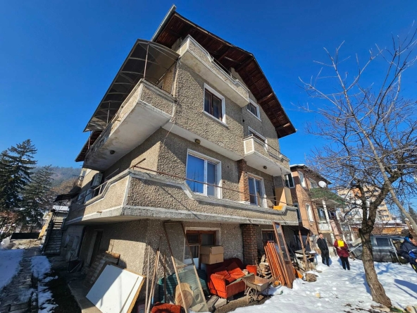 Къща в Велинград - 240 кв.м за 632 €/кв.м - Снимка #1