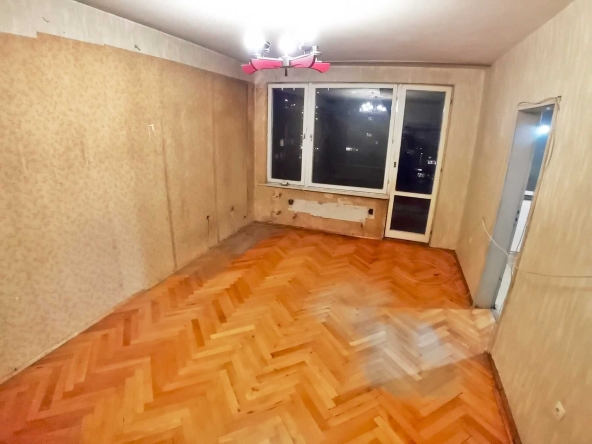 Тристаен апартамент в София, Света Троица - 100 кв.м за 2350 €/кв.м - Снимка #1