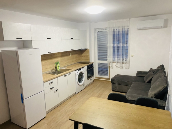 Дава се под наем Двустаен апартамент в Варна, м-т Пчелина - 60 кв.м за 612 € - Снимка #1