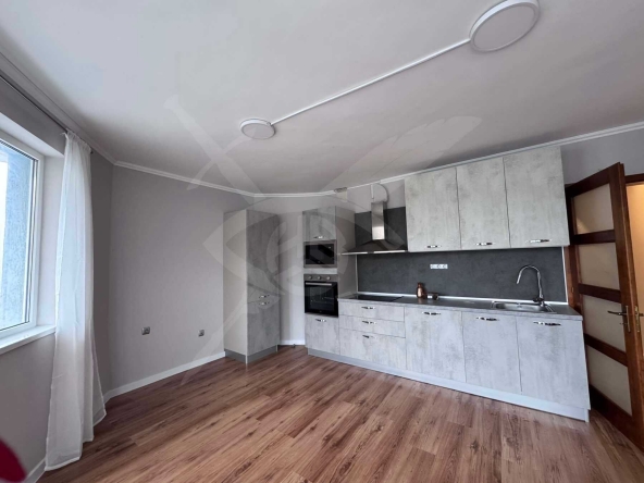 Дава се под наем Едностаен апартамент в Варна, м-т Траката - 71 кв.м за 500 € - Снимка #1